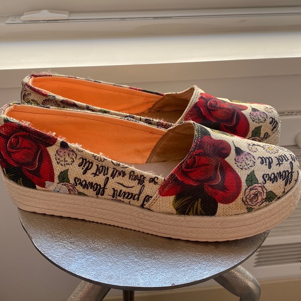Platform Floral Canvas Espadrilles 🌹